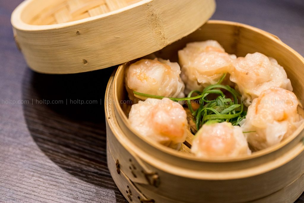 Appetizer Shu Mai in Bamboo Basket