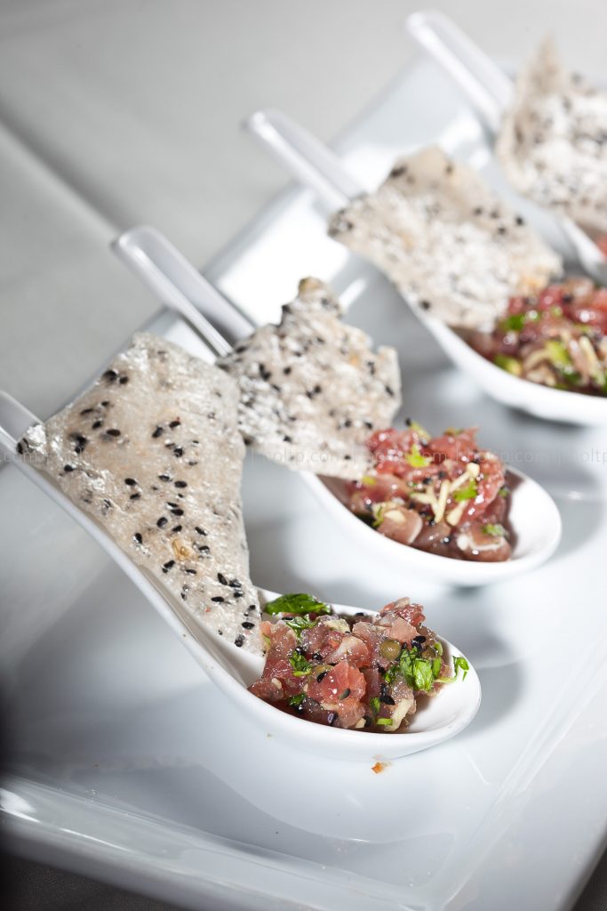 Appetizer Tuna with Rice Cracker
